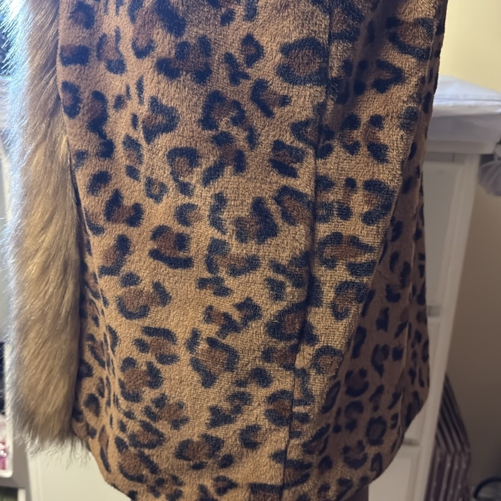 Leopard Print Faux Fur Trim vest - Picture 5 of 9